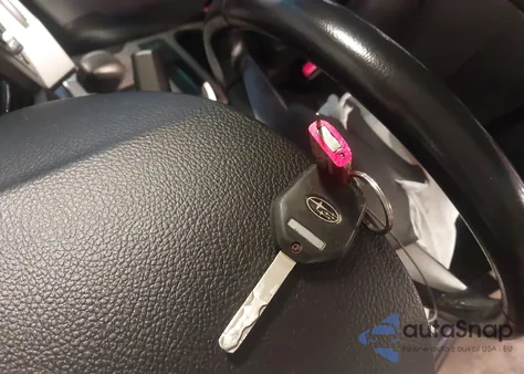 2012 Subaru Legacy 2.5I Limited z USA, uszkodzony, nr VIN 4S3BMCK68C3010407